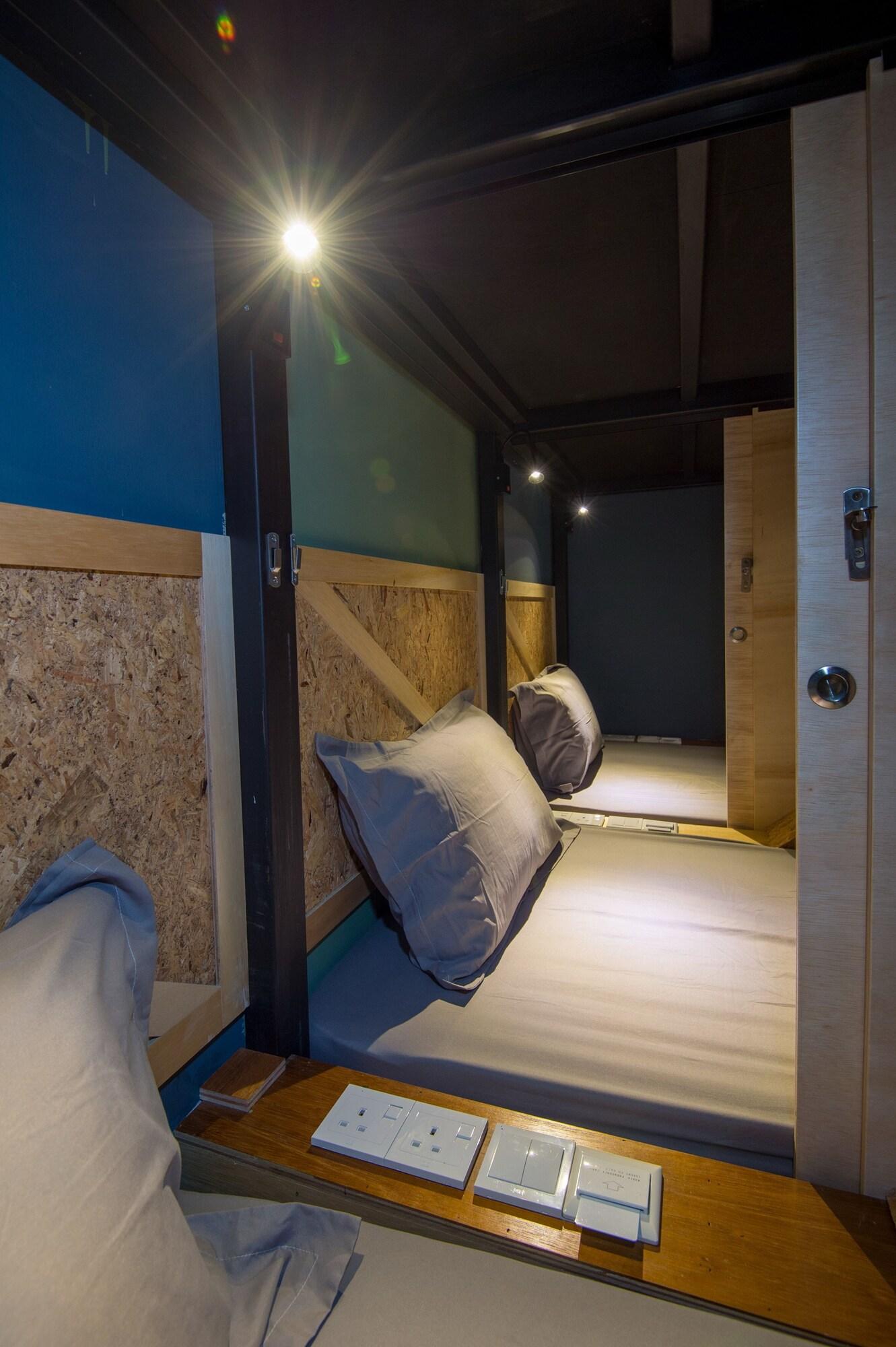 Finess Basic Hotel Малакка Экстерьер фото