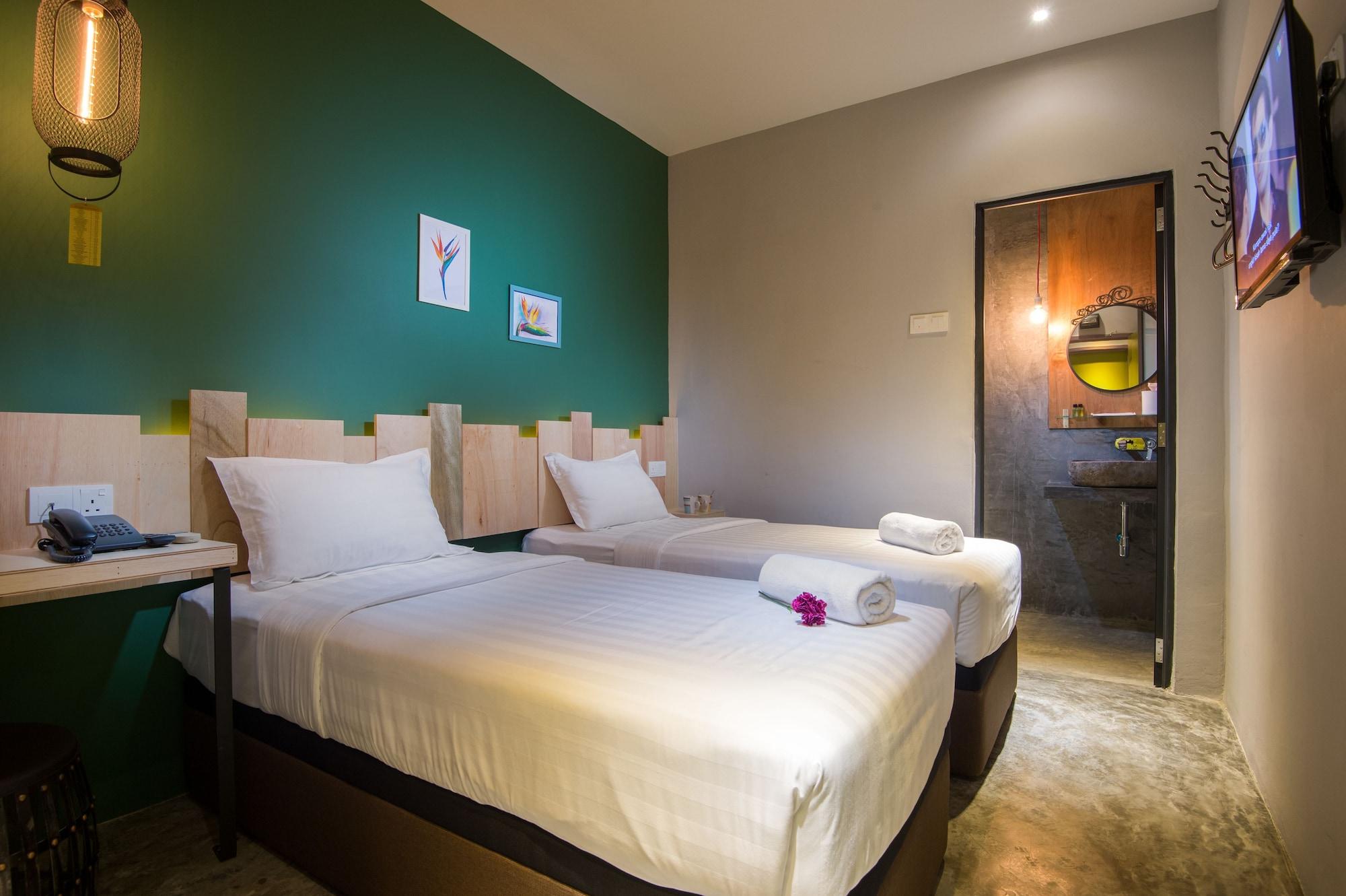 Finess Basic Hotel Малакка Экстерьер фото