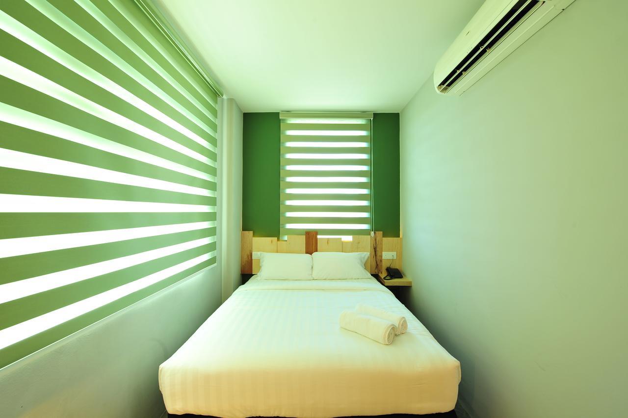 Finess Basic Hotel Малакка Экстерьер фото