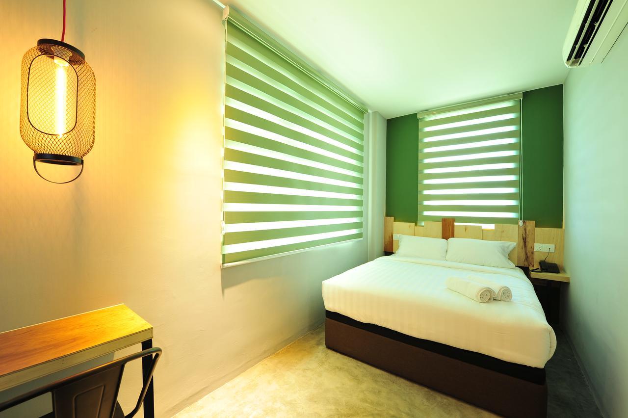 Finess Basic Hotel Малакка Экстерьер фото